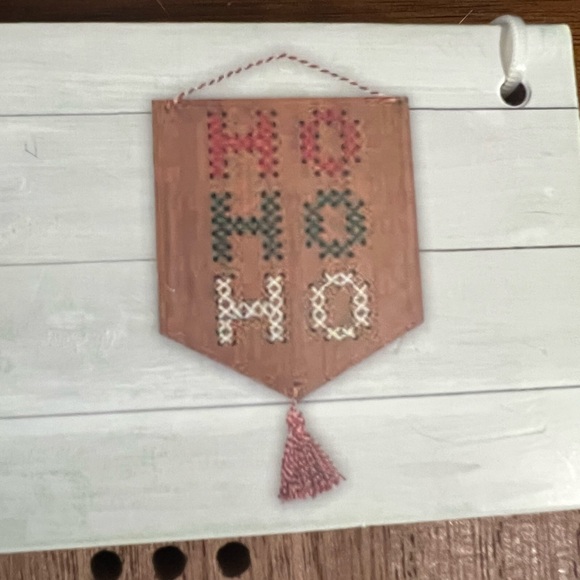 Other - 🎅🏻🧑‍🎄 Wood Stitch Craft Kit. NWT